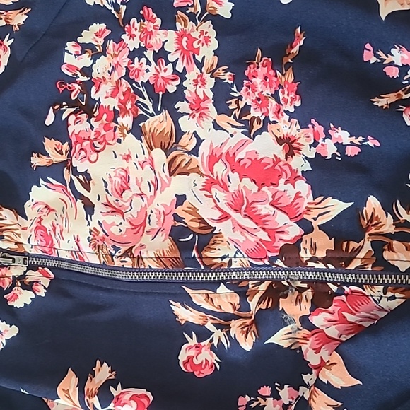 Flower light jacket - Picture 3 of 3